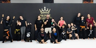 Aula de Jiu-Jitsu Kids para crianças na Prince Fighting Team no Parque dos Príncipes